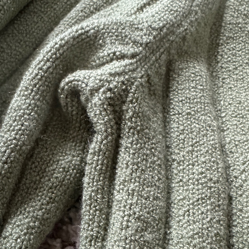 Green Ribbed Turtleneck Sweater - Picture 4 of 4